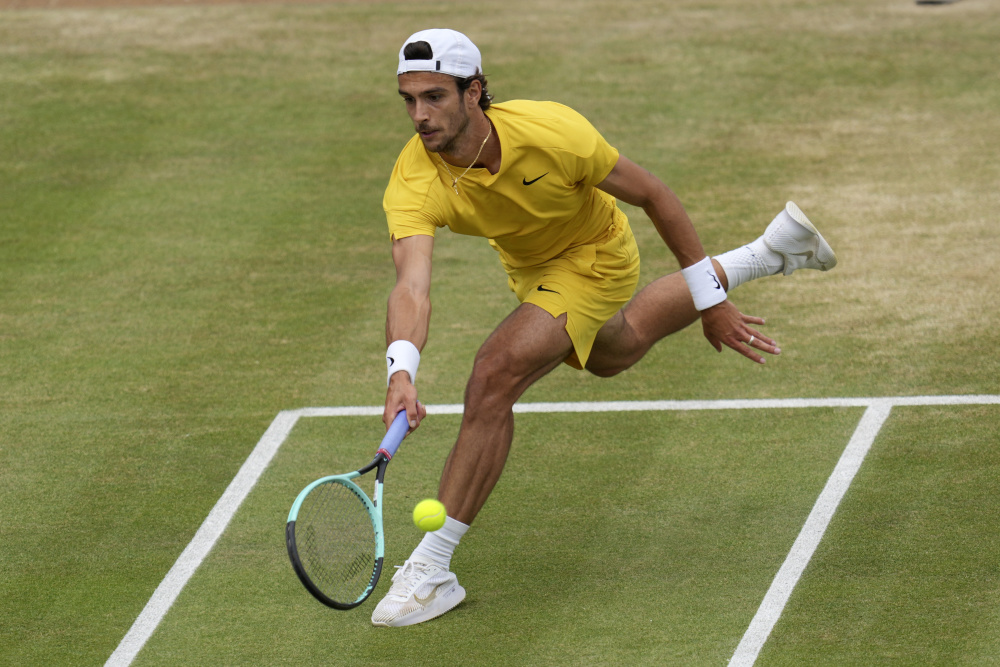 非赛季期间 非赛季期间